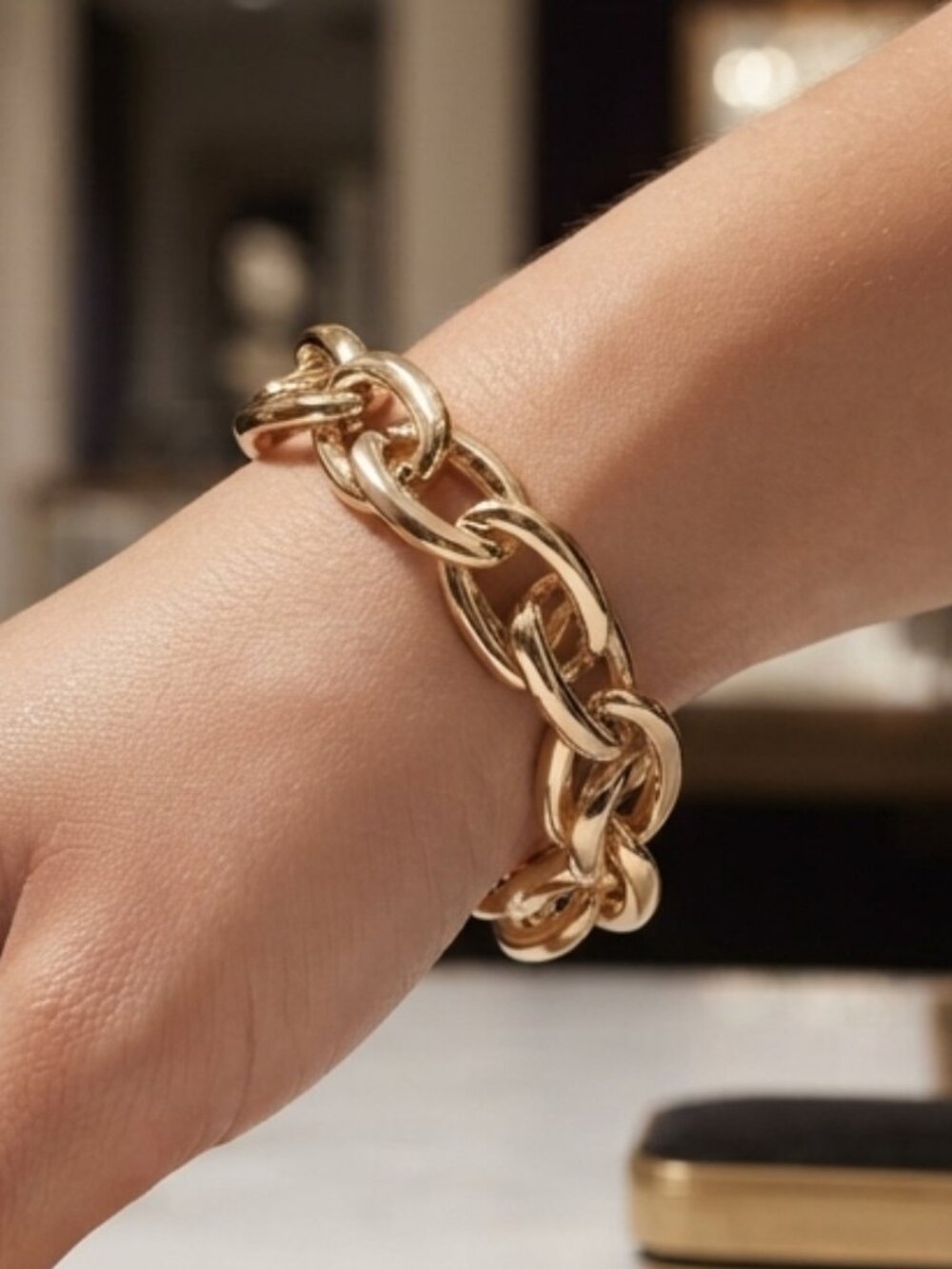 Gold Chunky Interlocking Link Chain Bracelet 9" Statement Jewelr